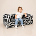 HoneyHug modulares Kindersofa – Zebra mit Kind im Studio – bees&blooms