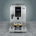 DeLonghi Dinamica Kaffeevollautomat in Silber mit zwei Espresso-Gläsern, moderner Kaffeeautomat für Zuhause
