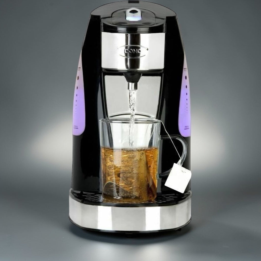 Moderner Heißwasserspender in Schwarz mit Glas-Tasse – elektrischer Wasserkocher für Tee auf Knopfdruck