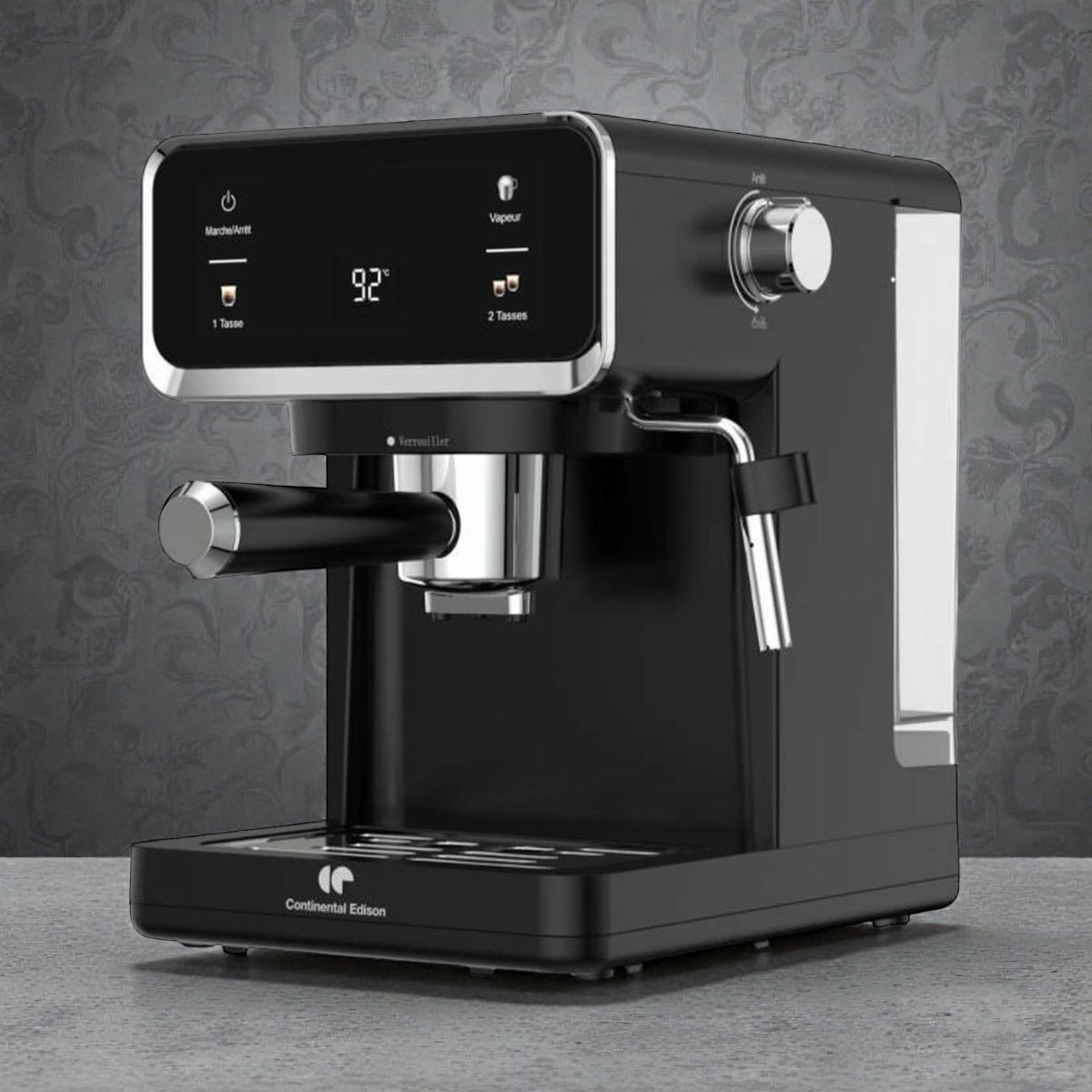 Moderne Espressomaschine Continental Edison mit Digitaldisplay und Dampfdüse – stilvolle Kaffeemaschine für Espresso und Cappuccino zu Hause.