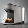 Moderne Philips Barista Kaffeemaschine in Beige bereitet zwei Espressos gleichzeitig zu, kompakte Design-Kaffeemaschine für Zuhause.