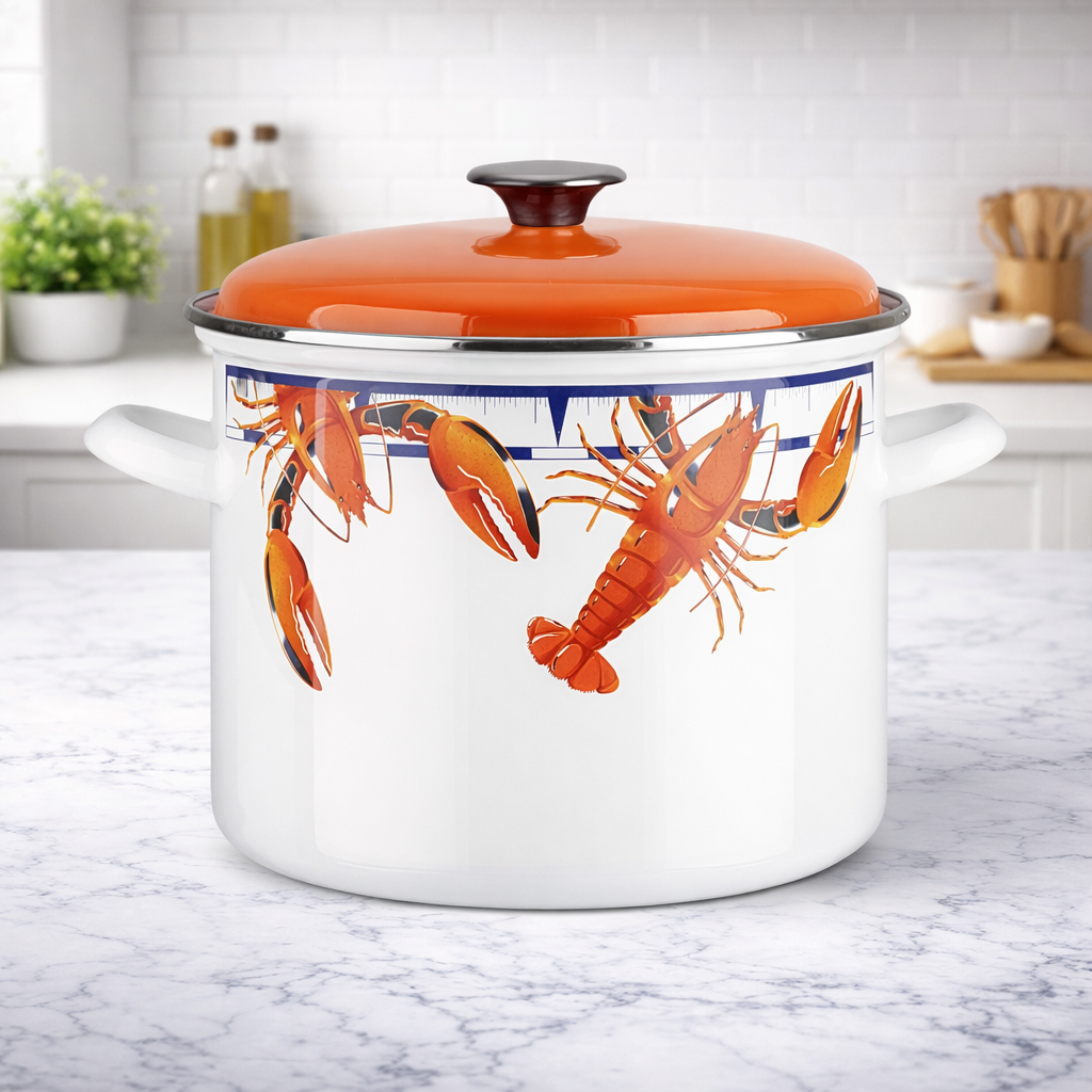 Großer Emaille Kochtopf mit Hummer Design und Deckel in moderner Küche