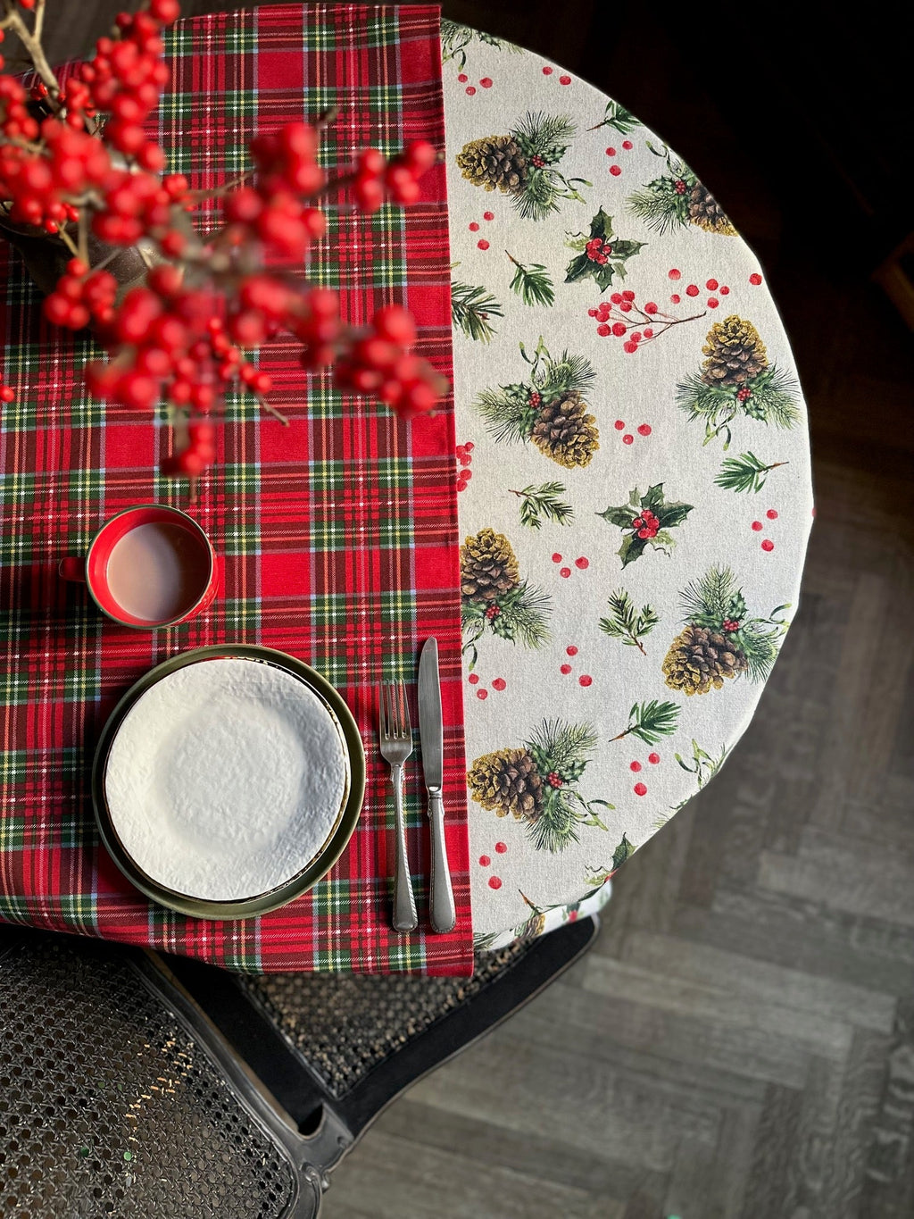 Runde Tischdecke Golden Pine für Weihnachten – Originalansicht 3