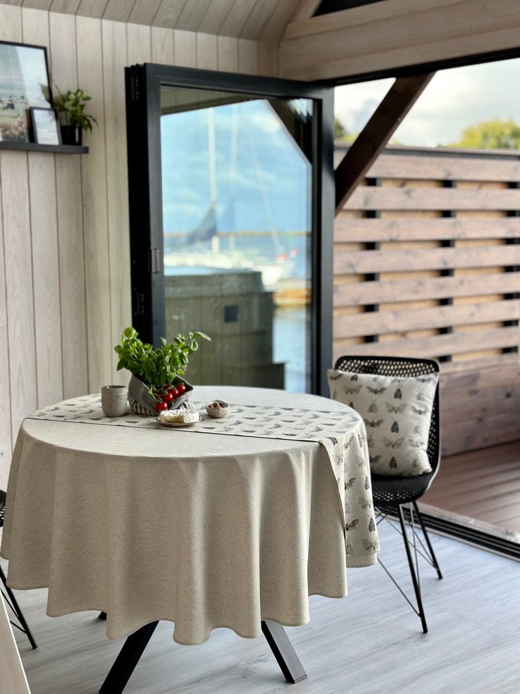 Runde Tischdecke Nord 3 aus recyceltem Stoff – Originalansicht 4