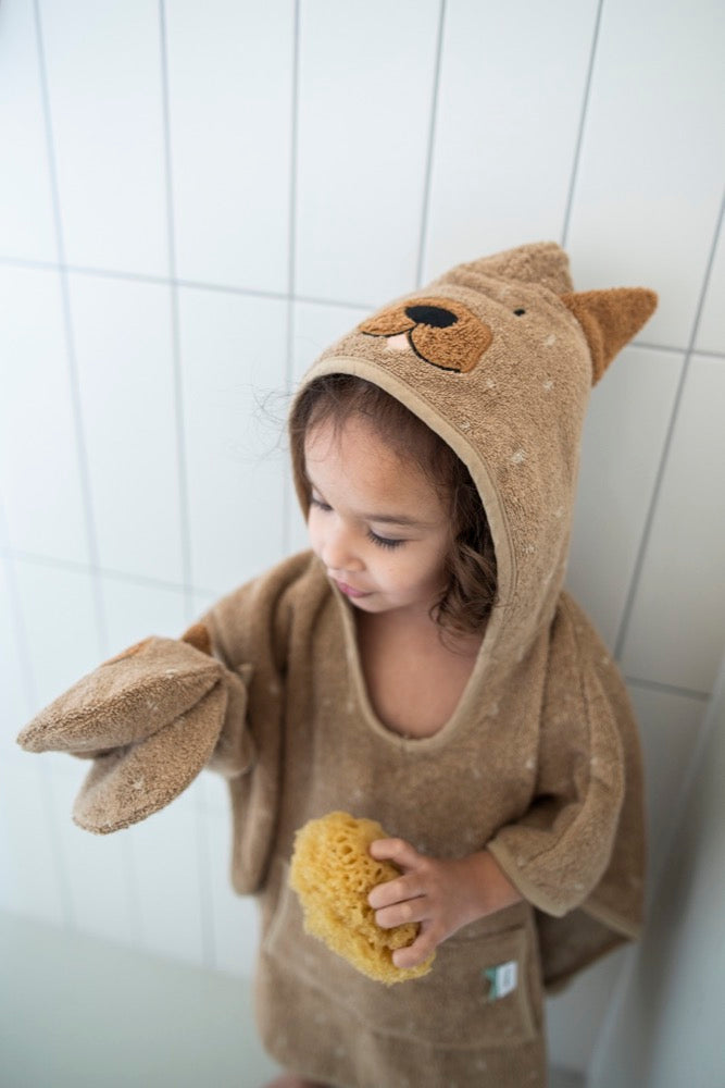 Trixie Baby Badeponcho Mr. Dog nach dem Schwimmen