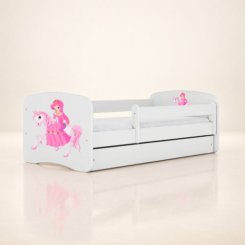 Babydreams Kinderbett – Prinzessin auf dem Pferd – Premium Produktansicht auf hellem Hintergrund