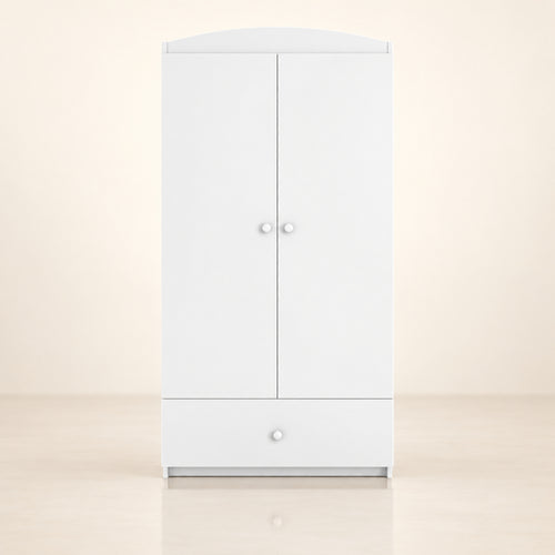 Babydreams Kleiderschrank – Premium Produktansicht auf hellem Hintergrund