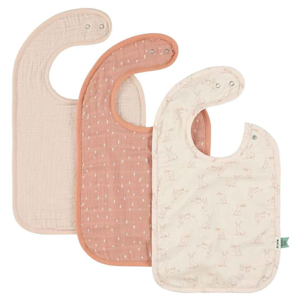 Trixie Baby-Lätzchen aus Bio-Baumwolle, 3er-Set – Rosy Rabbit – Produktansicht