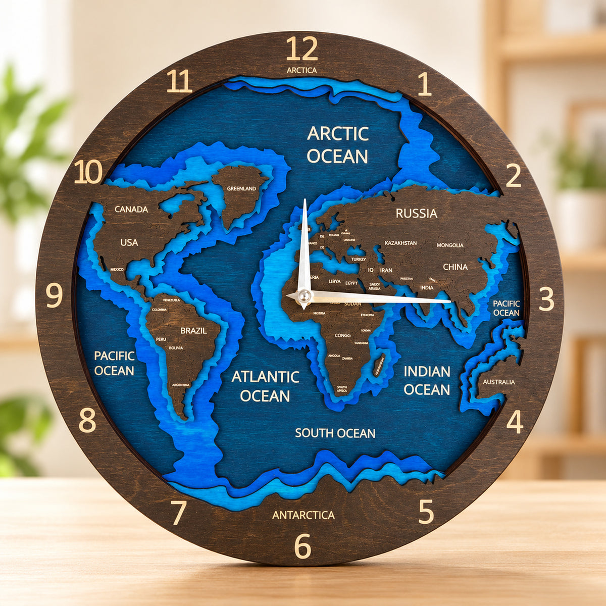 BusyKids Holz-Wanduhr Weltkarte – Natur oder Wenge – Premium-Produktansicht