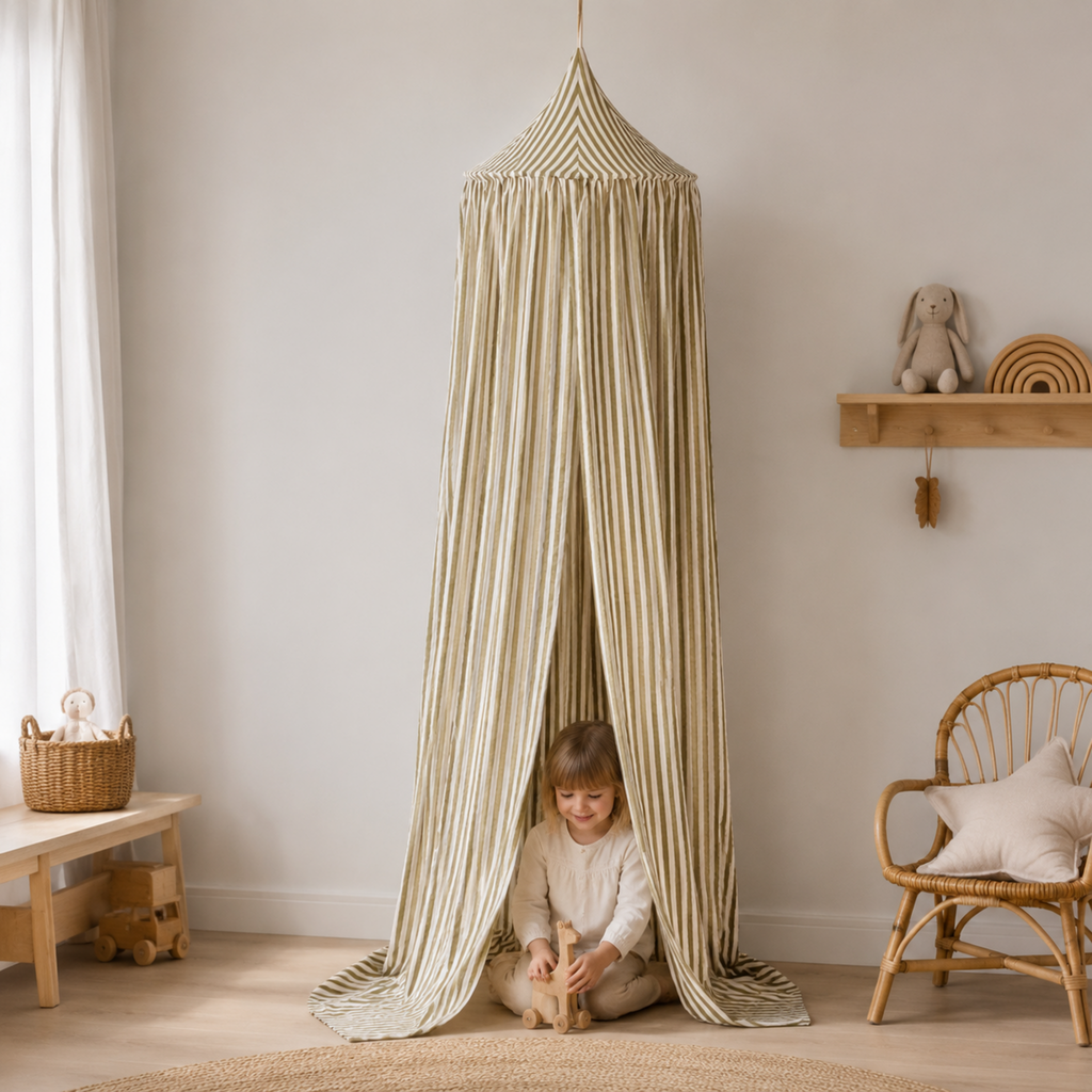 Kinder-Baldachin Olive Stripes mit Kind