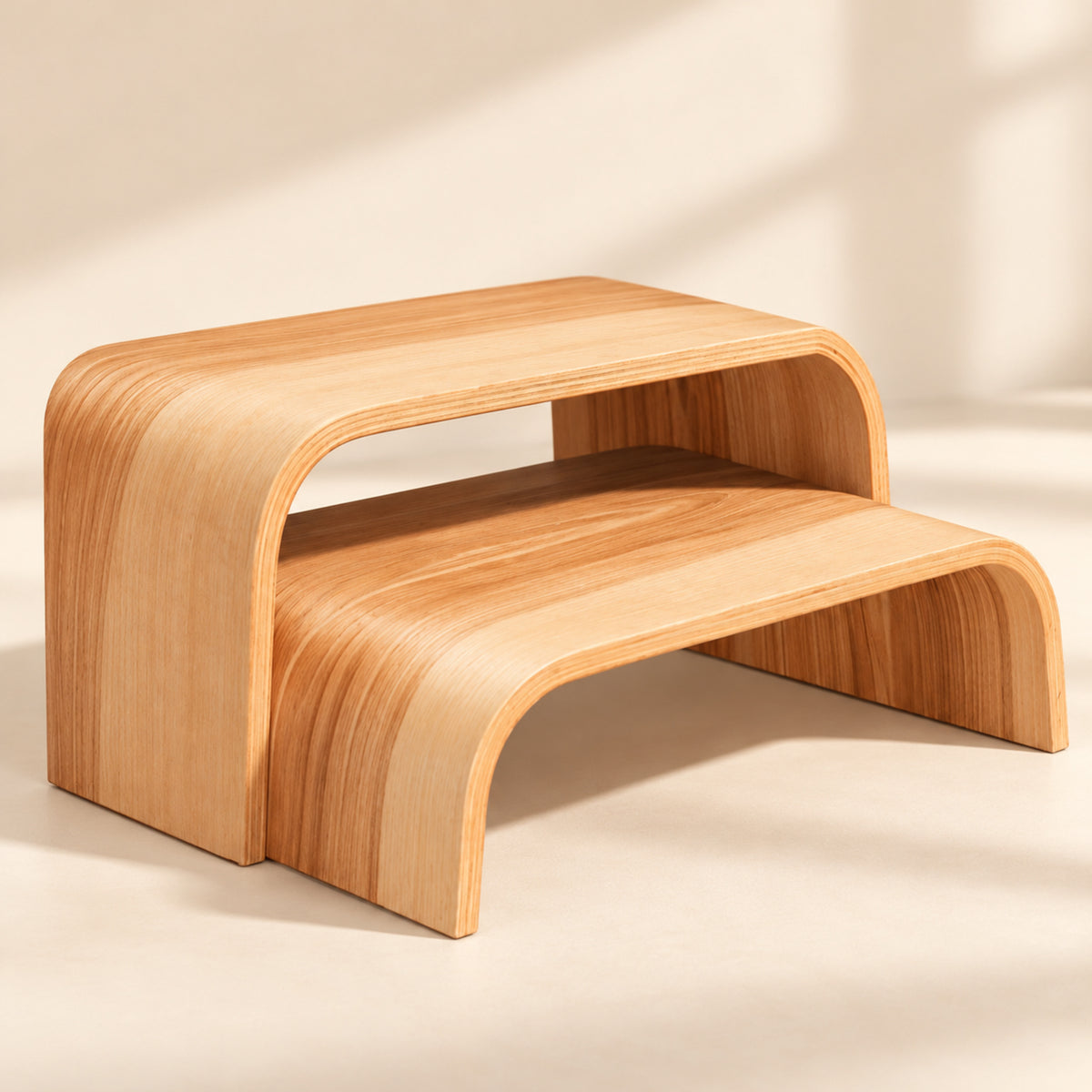 Ewart Woods Tritthocker aus Holz – variables 2er-Set – Premium Produktaufnahme