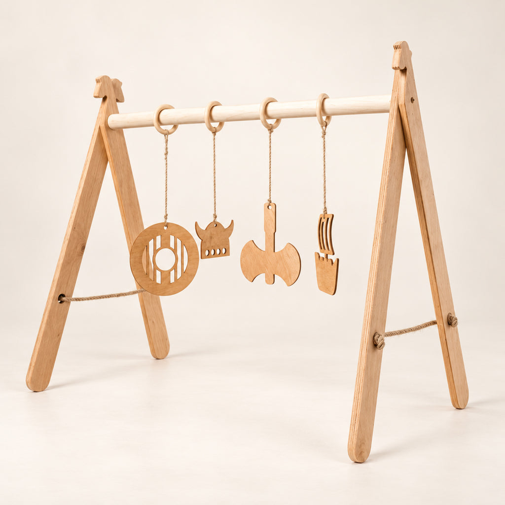 Ewart Woods Baby-Spielbogen aus Holz mit 4 Anhängern – Premium Produktaufnahme