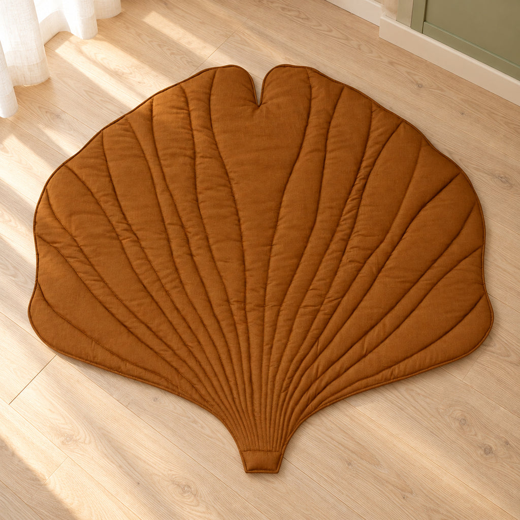 Ginkgo-Spielmatte aus Bio-Baumwolle – Karamell – Premium Produktfoto 2048 × 2048