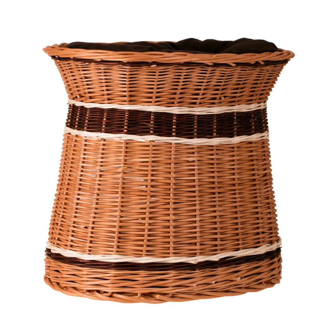 Erif Wicker Cat House With Brown Cushions