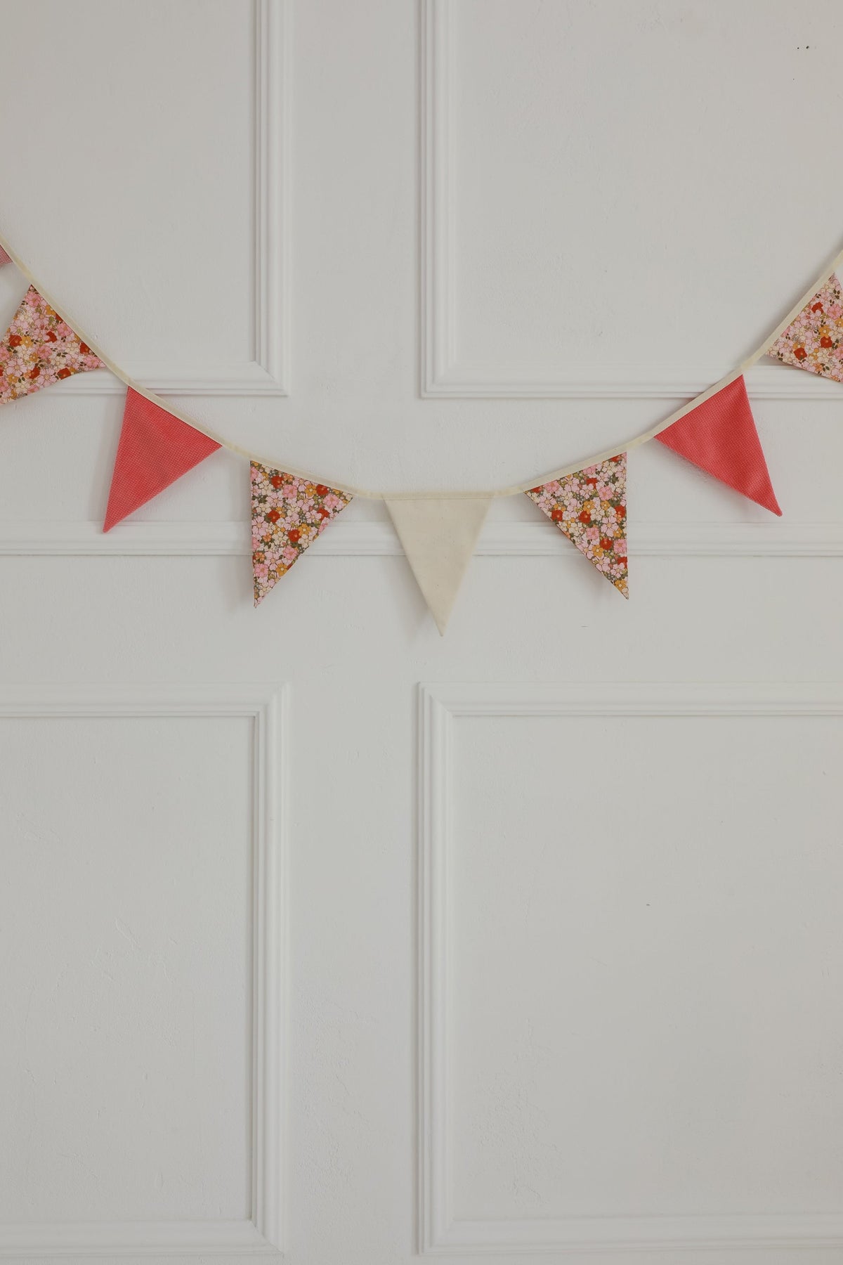 Kinderzimmer-Girlande Birthday Garden – Ansicht 5 | Elena Home Living