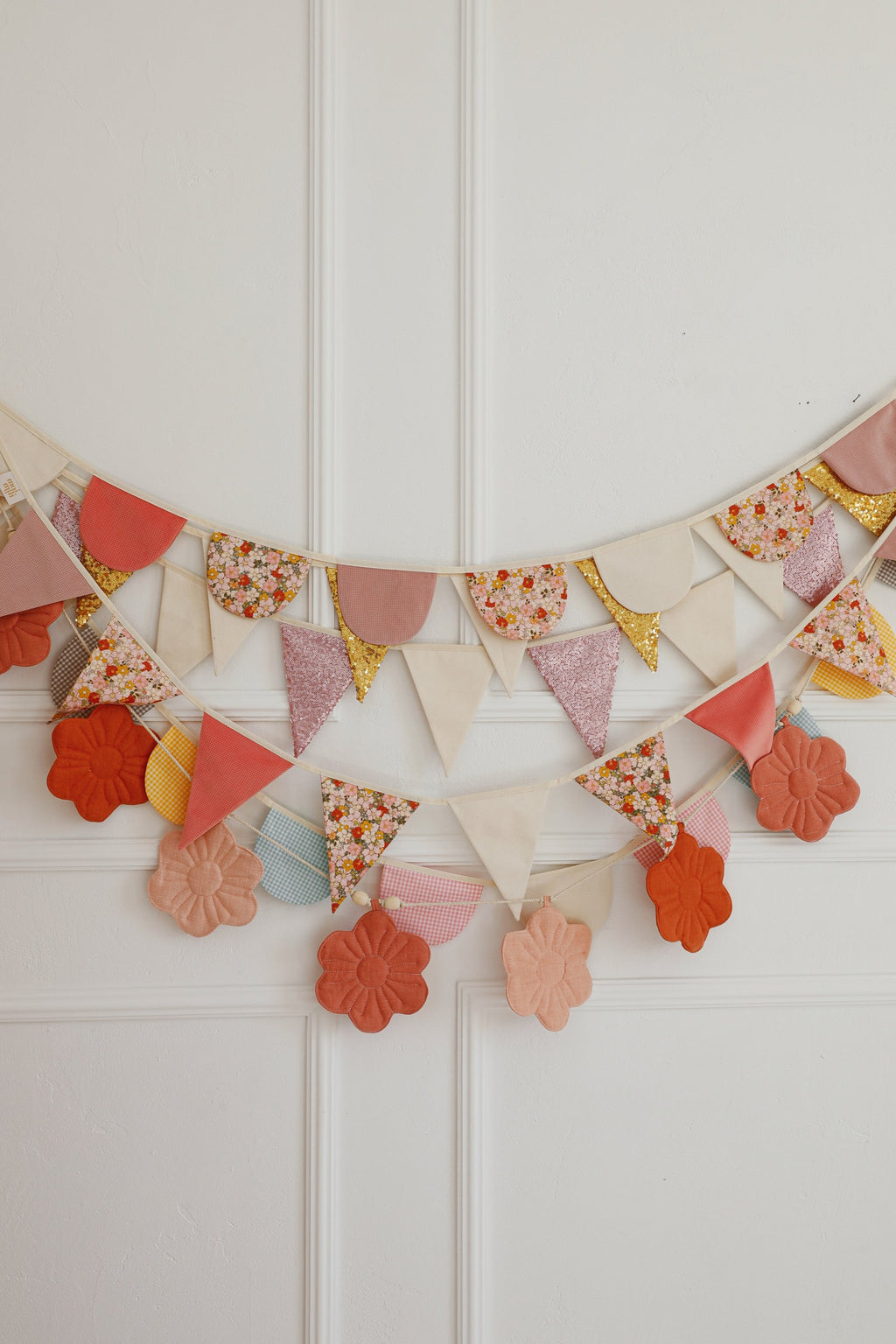 Kinderzimmer-Girlande Birthday Garden – Ansicht 2 | Elena Home Living
