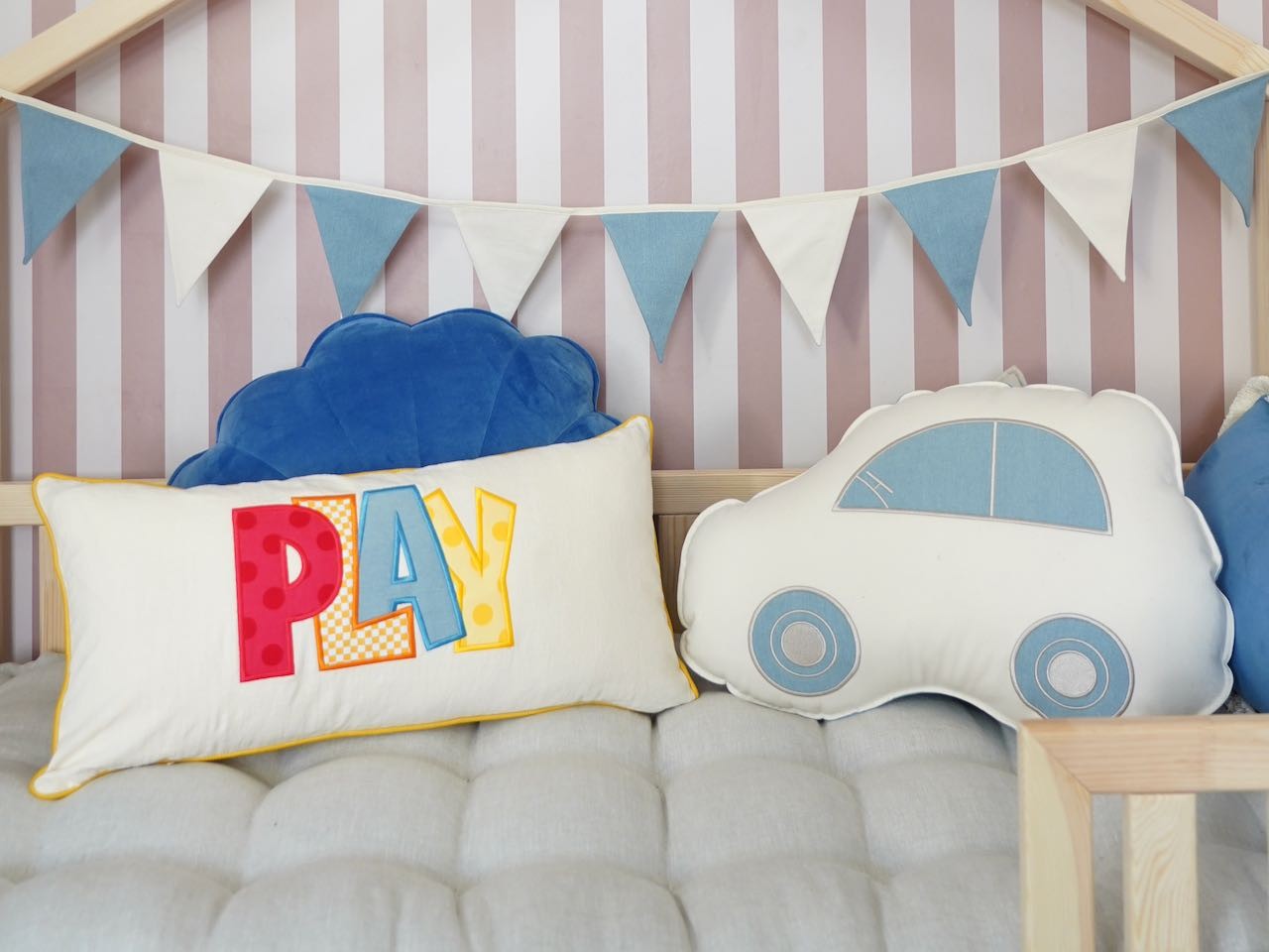 Kinderzimmer-Girlande Jeansblau – Ansicht 3 | Elena Home Living