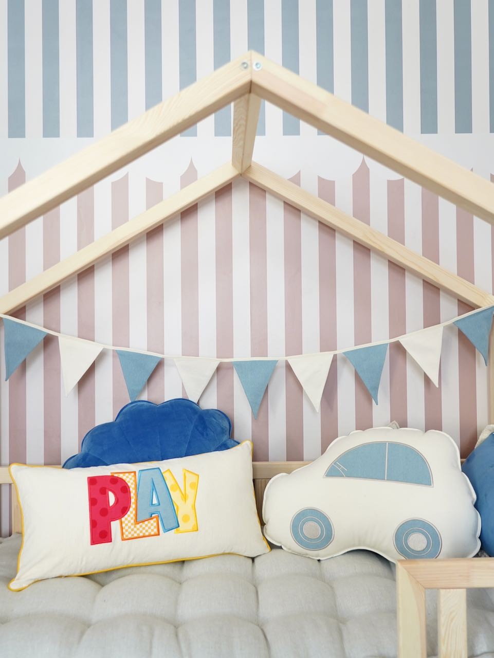 Kinderzimmer-Girlande Jeansblau – Ansicht 2 | Elena Home Living
