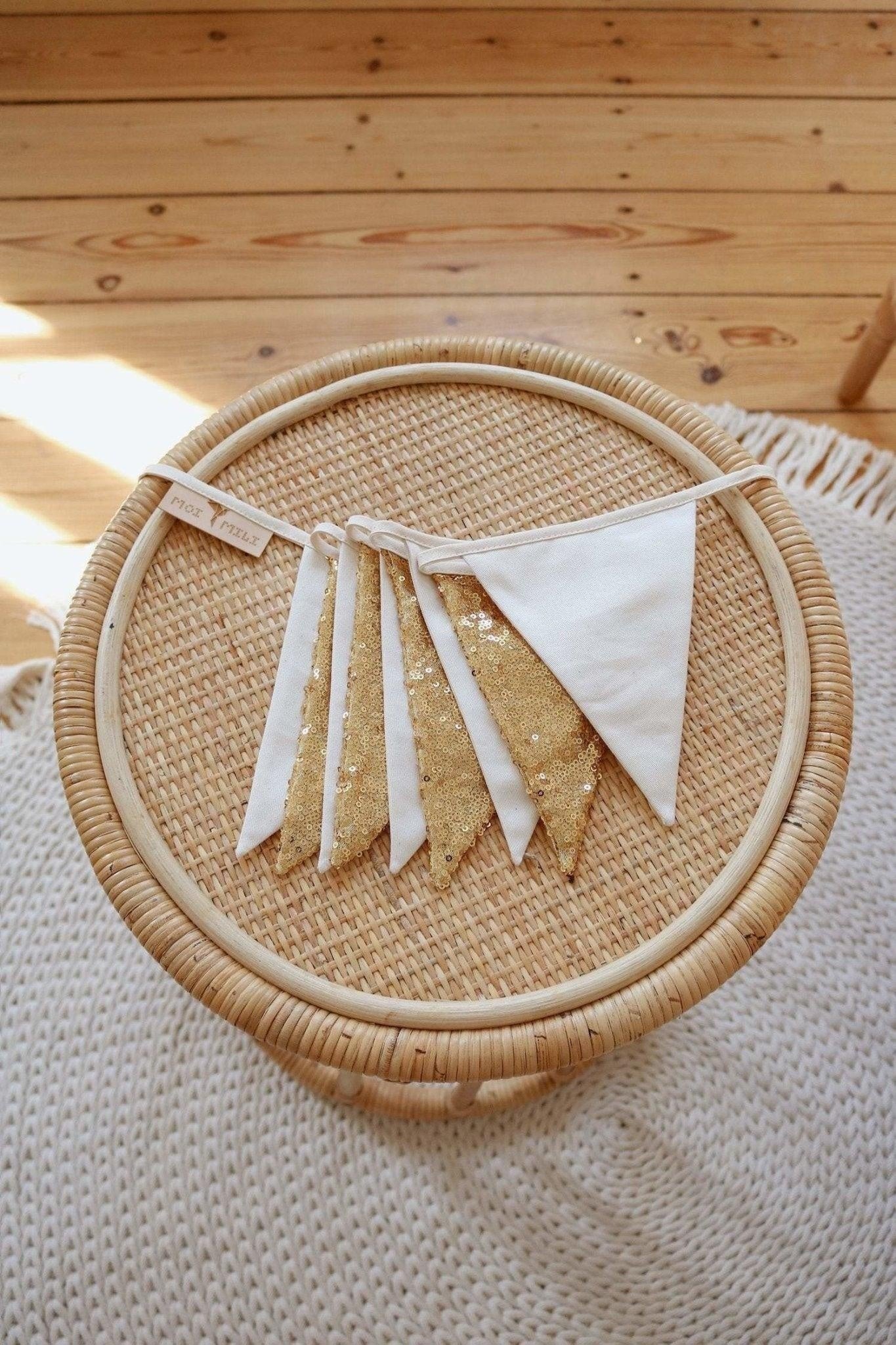 Pailletten-Girlande Kinderzimmer Gold & Beige – Ansicht 6 | Elena Home Living