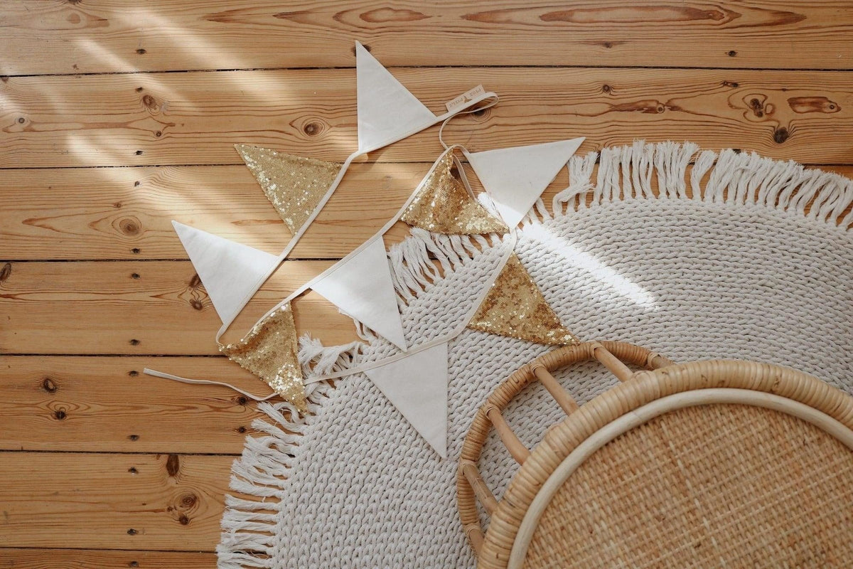 Pailletten-Girlande Kinderzimmer Gold & Beige – Ansicht 3 | Elena Home Living