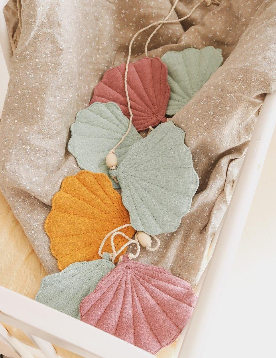 Muschel-Girlande Kinderzimmer Summerwind – Ansicht 2 | Elena Home Living