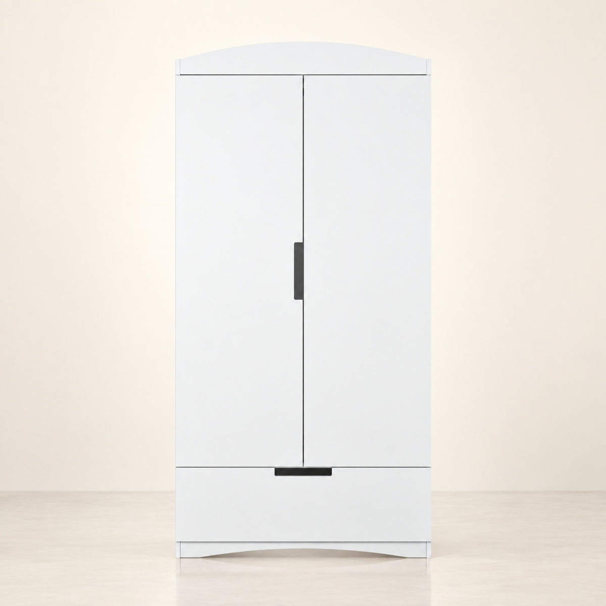 Kleiderschrank Classic – Premium Produktansicht auf hellem Hintergrund