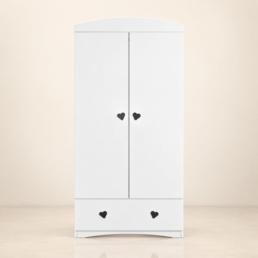 Kleiderschrank Julia – Premium Produktansicht auf hellem Hintergrund