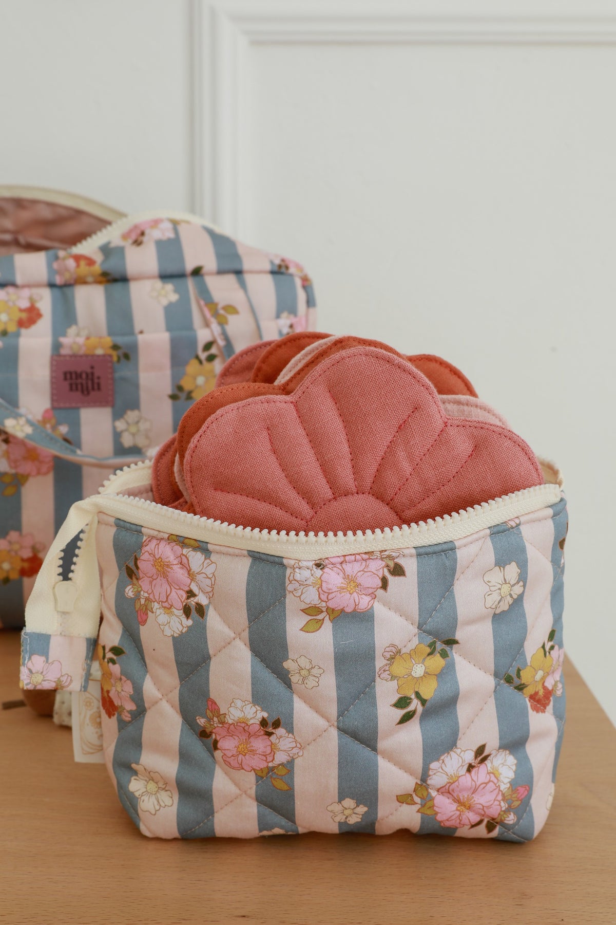 Kosmetiktaschen-Set 2-teilig Blau Stripes – Ansicht 4 | Elena Home Living