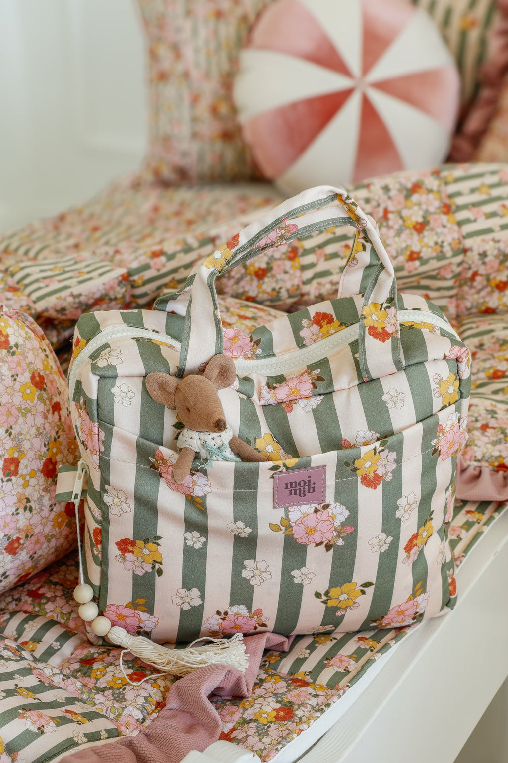 große Kosmetiktasche Grüne Streifen – Ansicht 2 | Elena Home Living