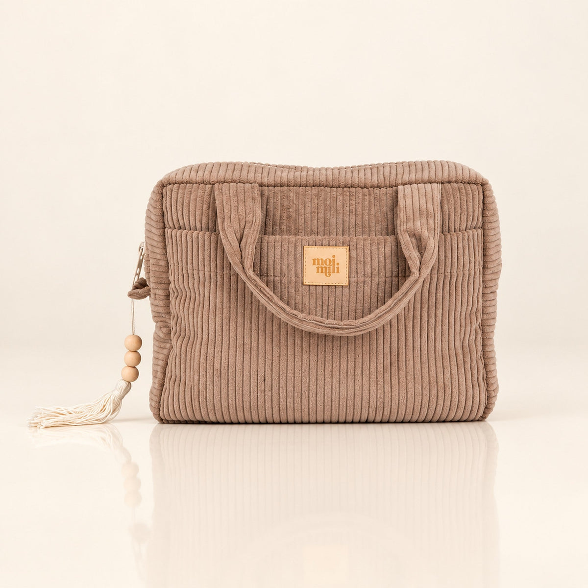 Große Kosmetiktasche Latte aus beigem Cord mit Bodenreflexion | Elena Home Living