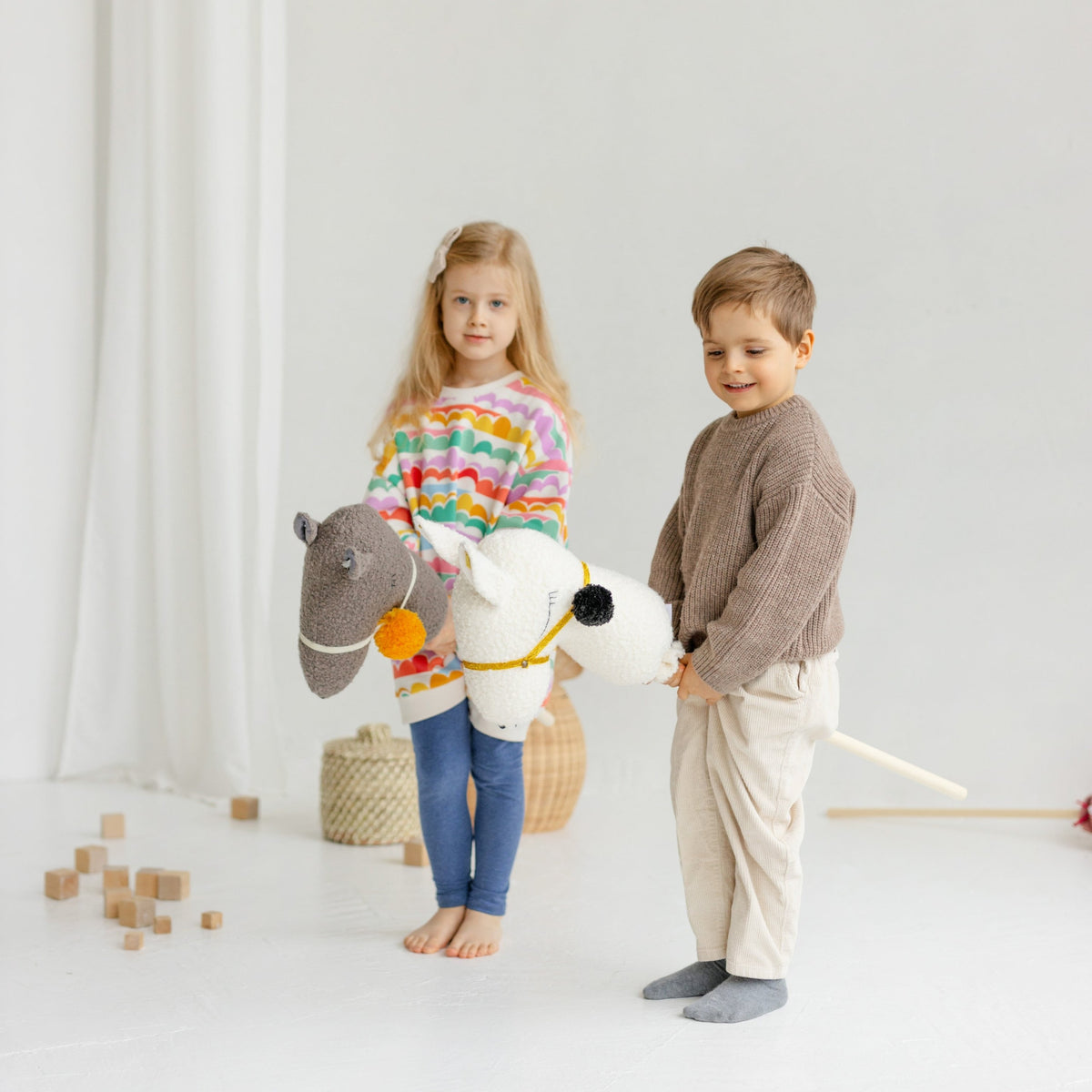 Bouclé Llama & Alpaca Hobby Horse Stick Toy – Grey