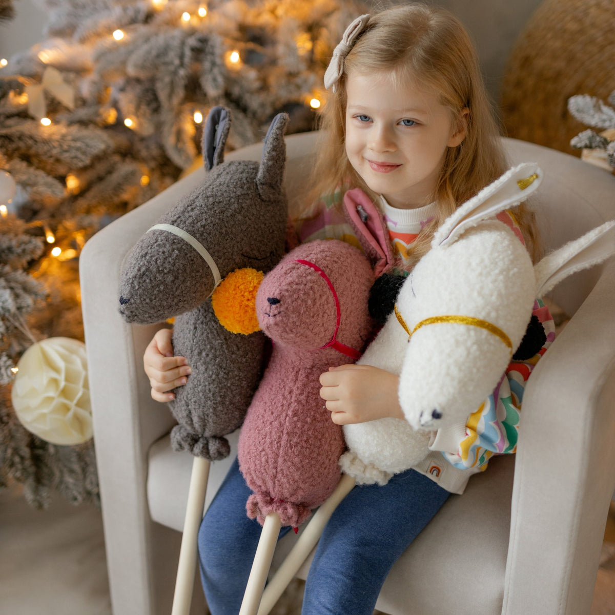 Bouclé Llama & Alpaca Hobby Horse Stick Toy – Grey