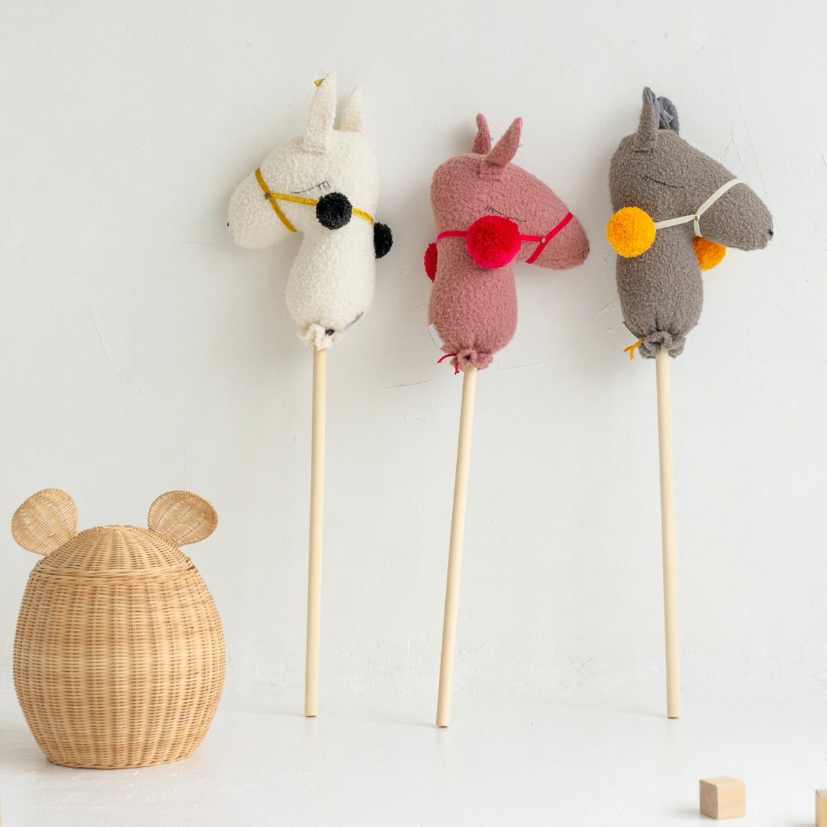 Bouclé Llama & Alpaca Hobby Horse Stick Toy – Grey