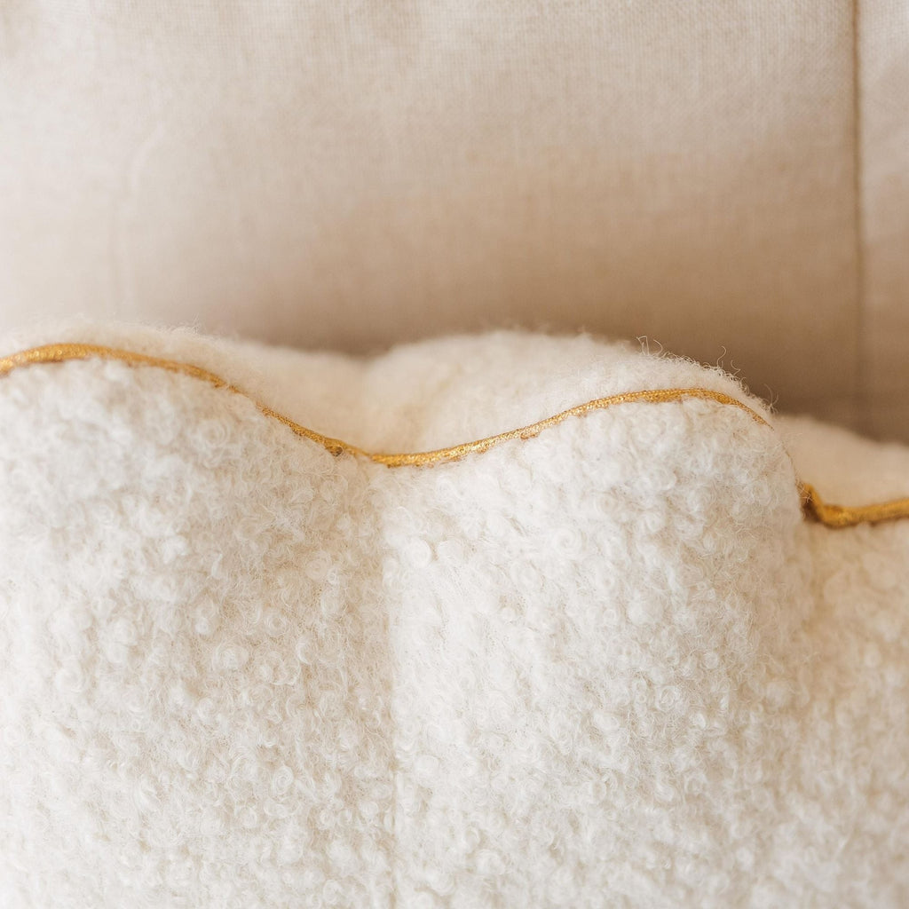 Bouclé Starfish Cushion with Gold Trim – Ecru