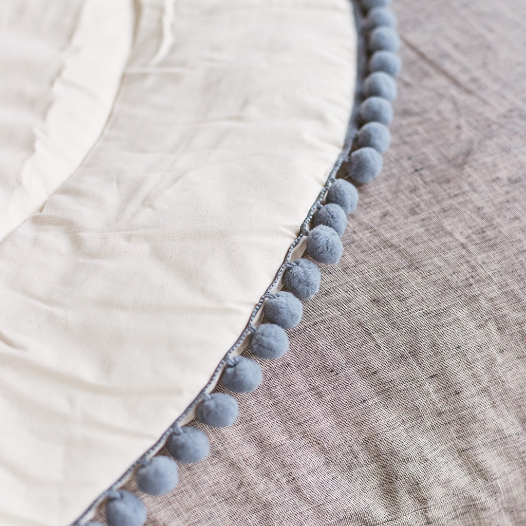 Kids Play Mat with Grey Pompom Border – Ecru, 115 cm
