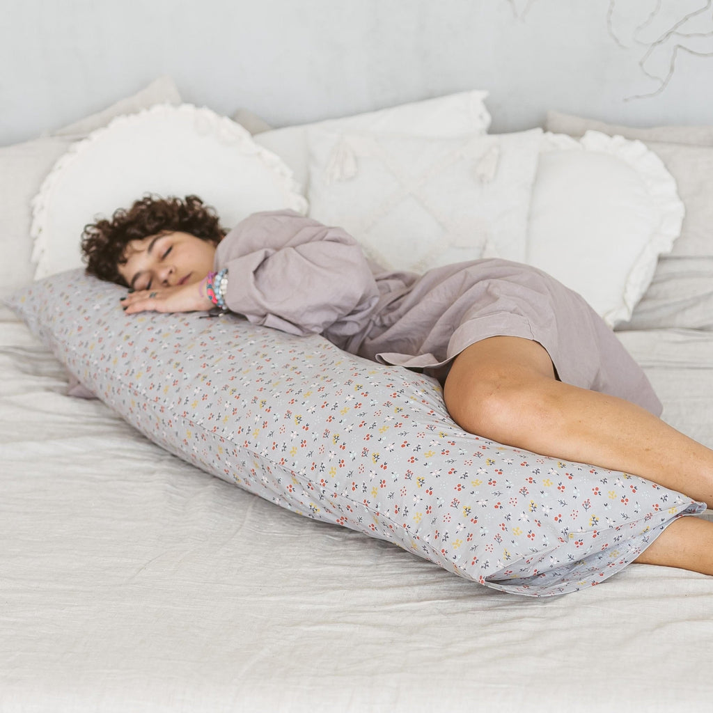 Long Maternity Body Pillow with Organic Cotton Cover – Grey Floral, 145 cm