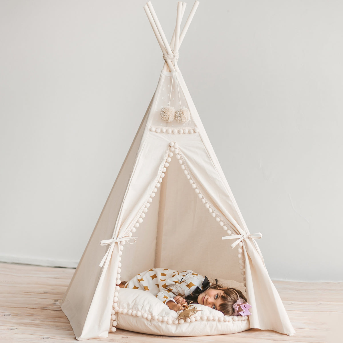 Original Kids Play Tent with Pompoms – Ecru