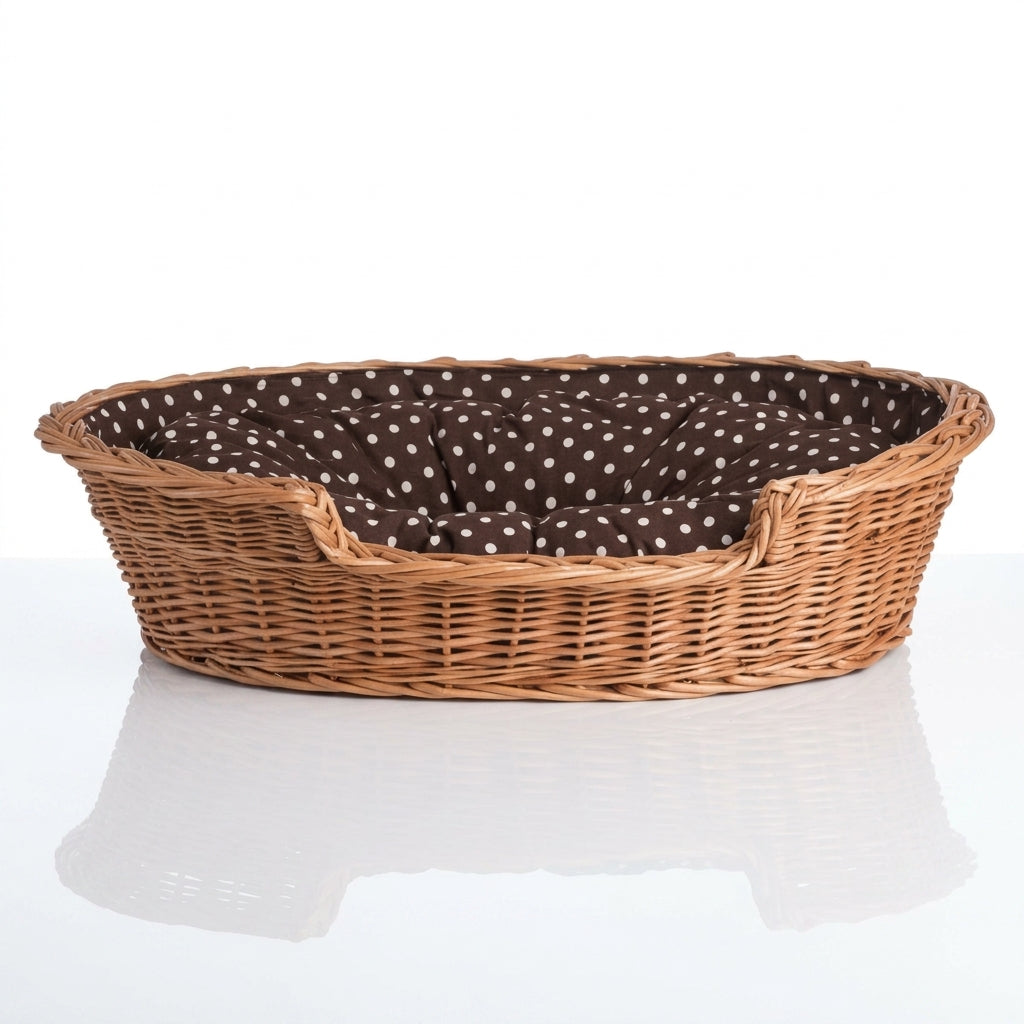 Esmira Hundebett aus Naturweide mit gepunktetem Kissen – 75 × 57 cm