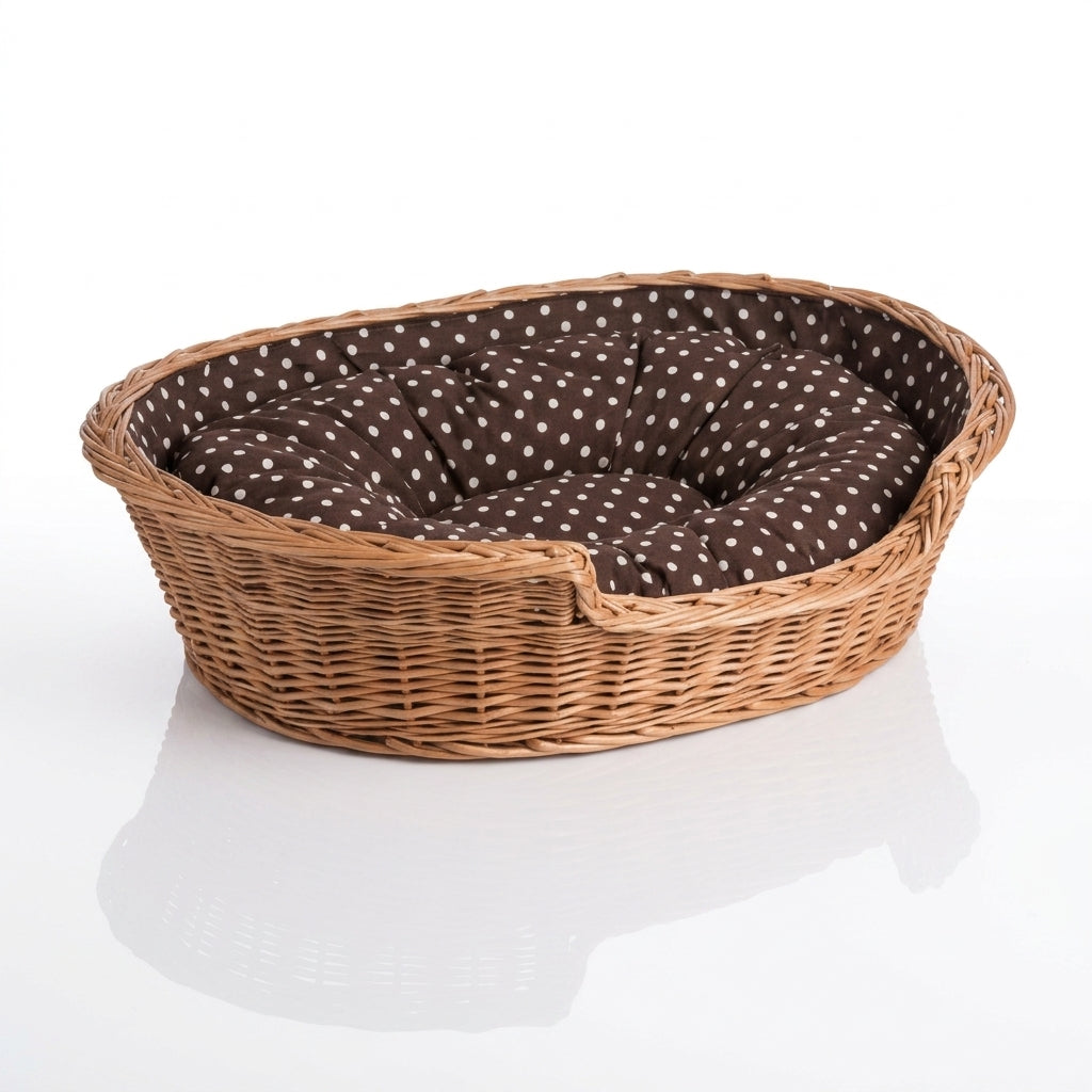 Esmira Hundebett aus Naturweide mit gepunktetem Kissen – 85 × 67 cm