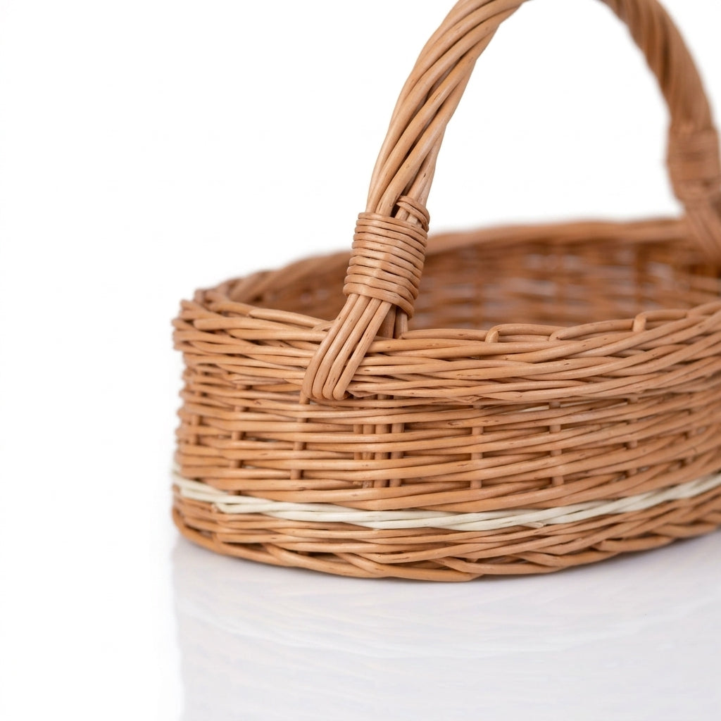 Wicker shopping basket — Weave and Handle Detail | Generated by Modelize