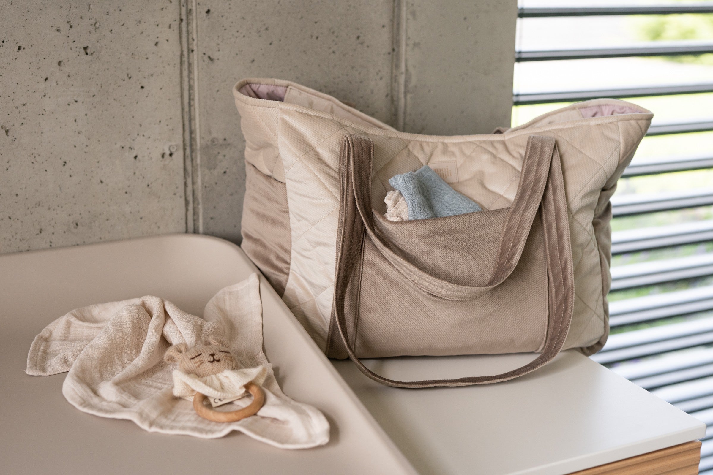 Mom Bag Weekender Beige – Ansicht 5 | Elena Home Living