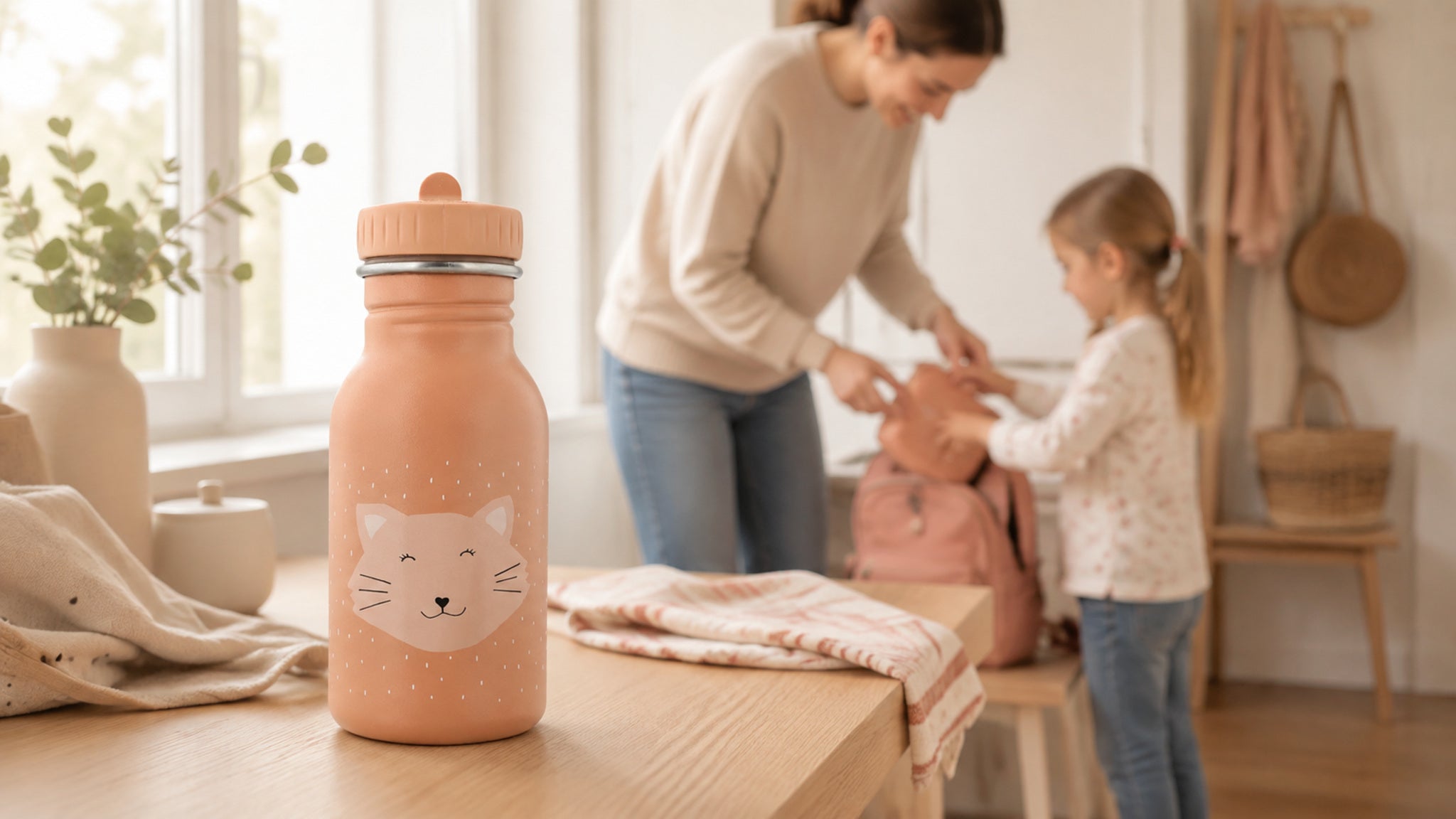 Kinder-Trinkflasche Mrs. Cat 350 ml – Lifestyle im Familienalltag