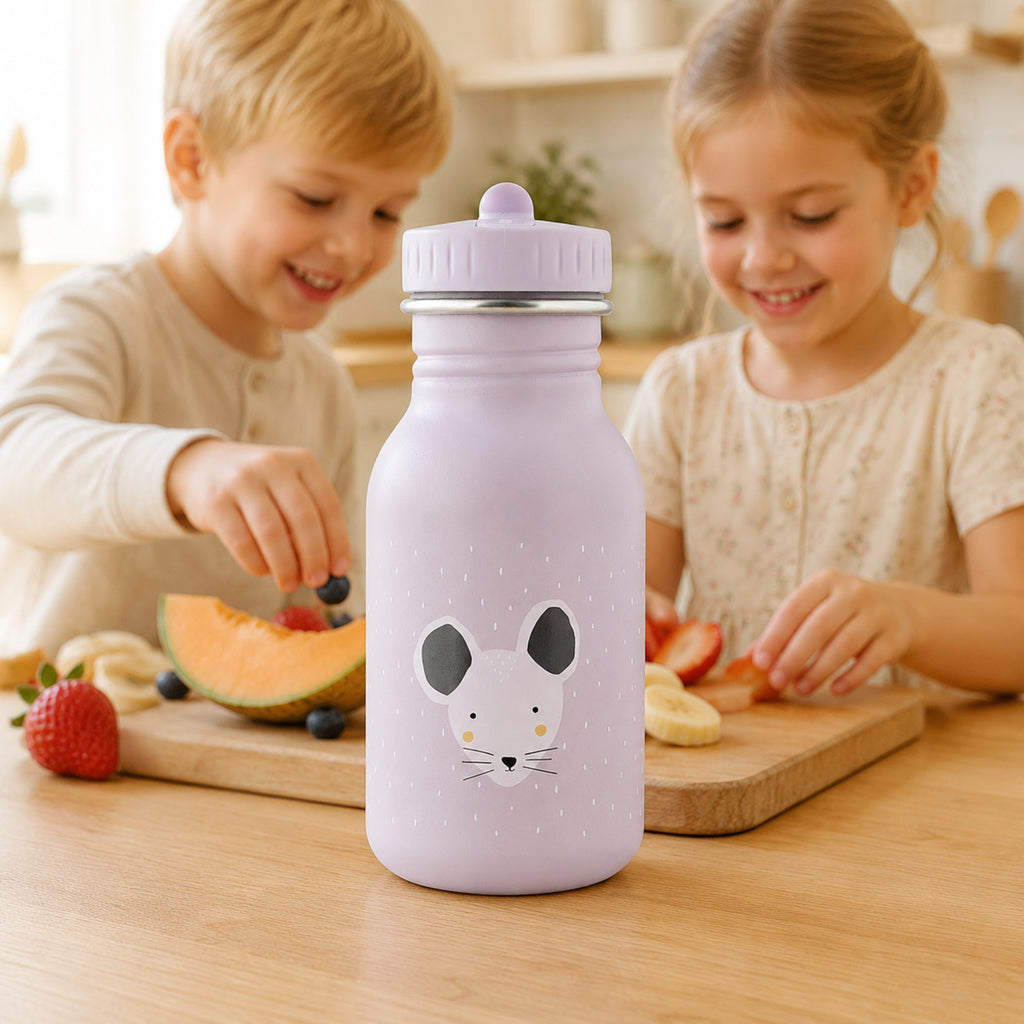 Kinder-Trinkflasche Mrs. Mouse 350 ml – Kinder bereiten Obst vor