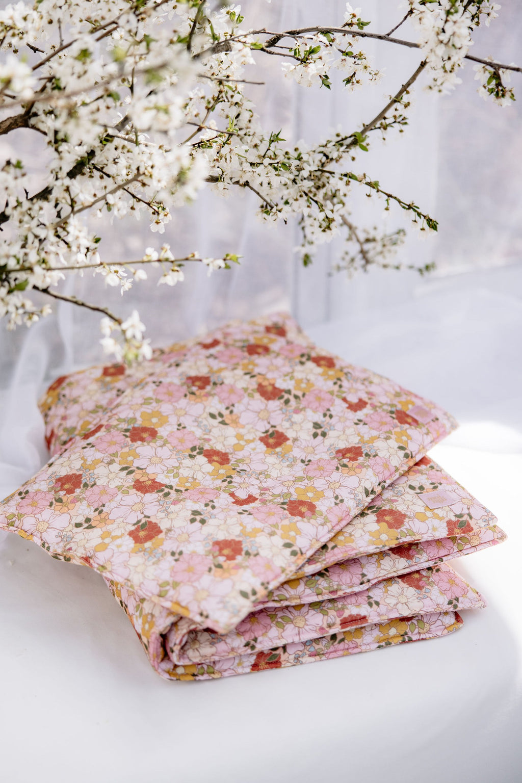 Musselin-Babydecke mit Kissen Spring Garden – Ansicht 2 | Elena Home Living