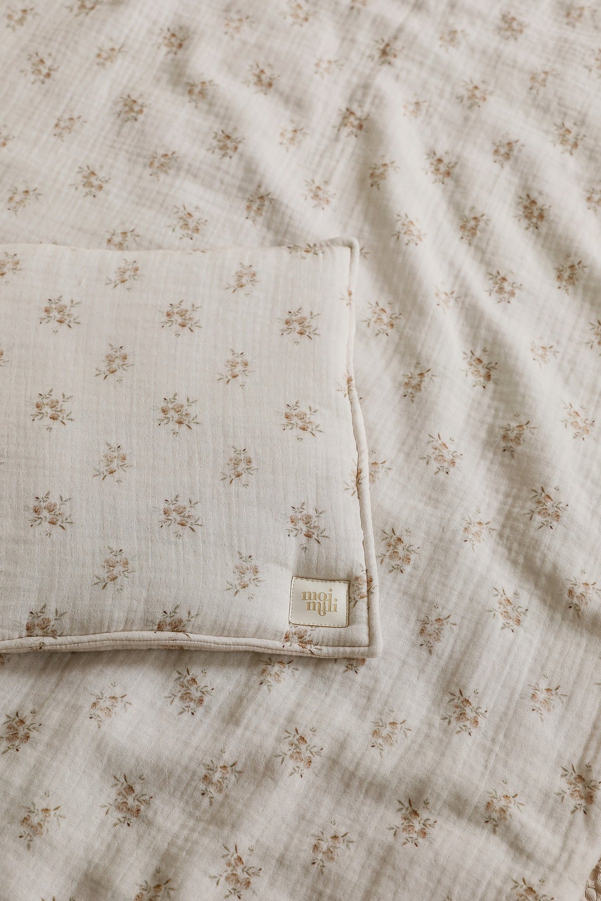 Musselin-Babydecke mit Kissen Boho Flowers – Ansicht 6 | Elena Home Living