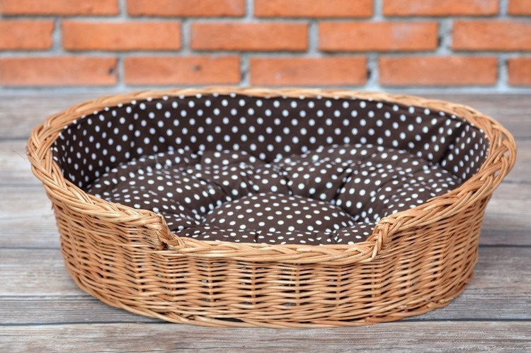 Esmira Natural Wicker Dog Bed With Polka Dot Cushion, 85x67 cm