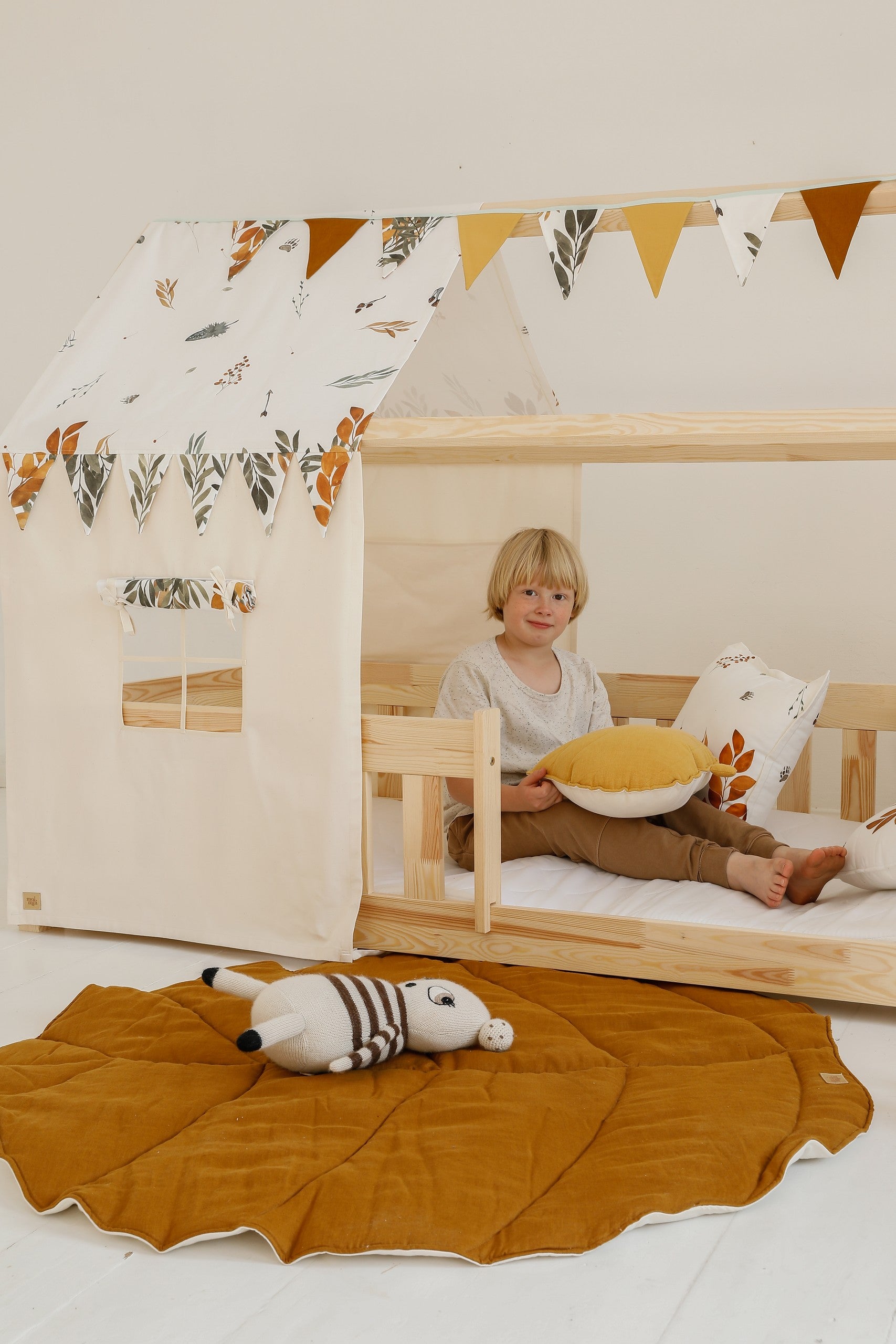 Blatt-Spielmatte Bio-Baumwolle Karamell – Ansicht 9 | Elena Home Living