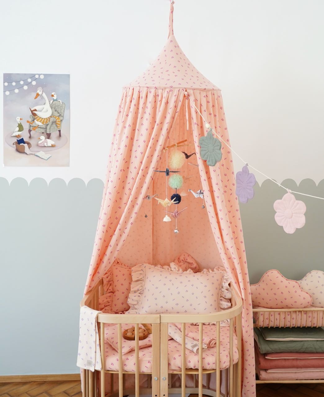 Origami-Mobile Kinderzimmer Pastellfarben – Ansicht 2 | Elena Home Living