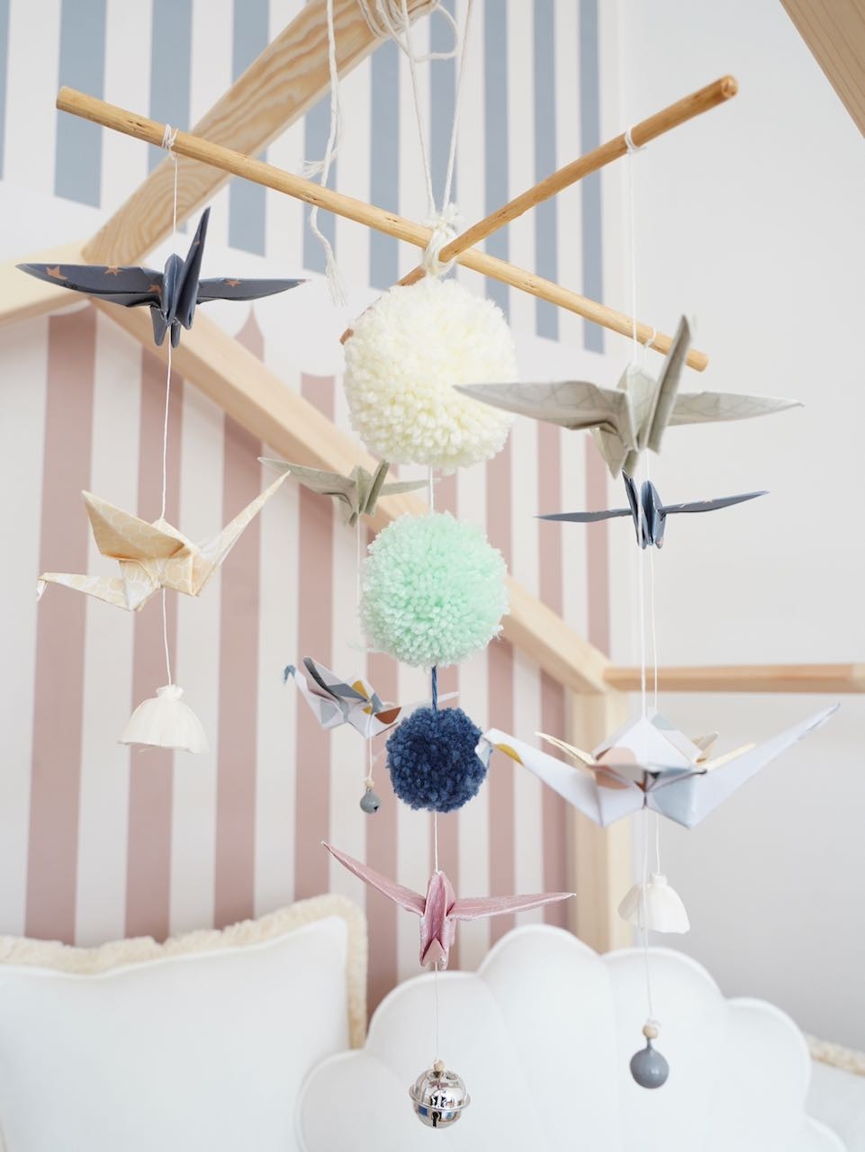 Origami-Mobile Kinderzimmer Pastellfarben – Ansicht 4 | Elena Home Living