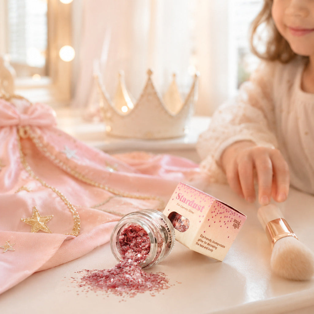 Rosa Öko-Glitzer für Kinderkostüme mit Krone und Schminkpinsel